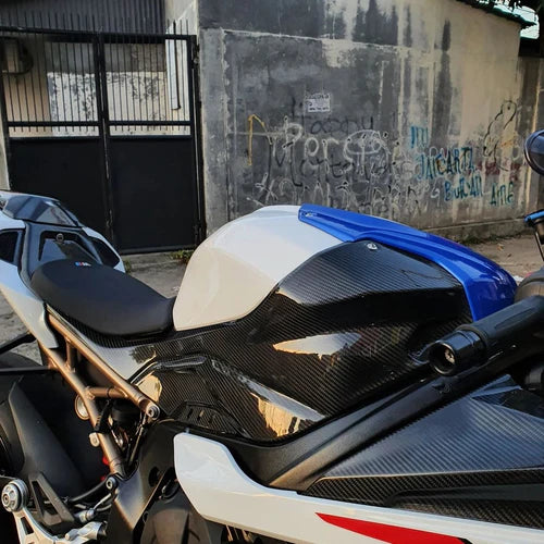 BMW S1000RR 2020+ CARBON FIBER TANK SIDE PANELS (Fully enclosed)