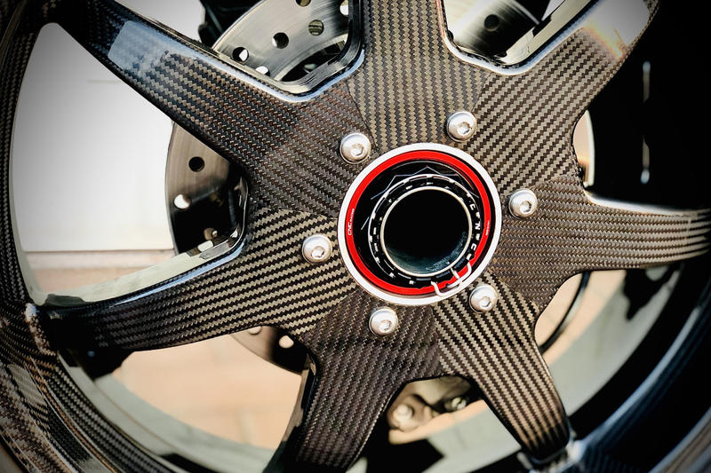 Rear wheel axle nut sets Ducati