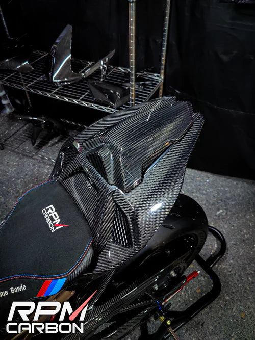 BMW S1000RR 2020-2022 CARBON FIBER REAR SEAT SIDE PANEL